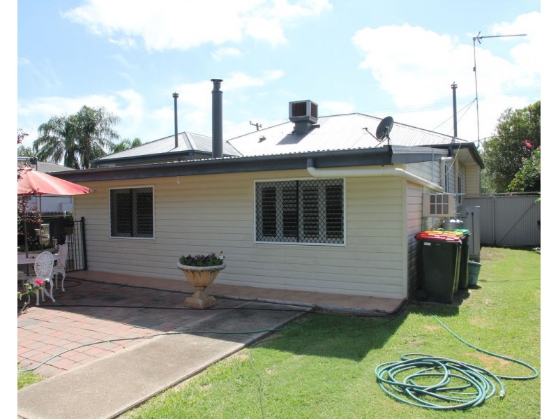 43 Dover st, Moree NSW 2400