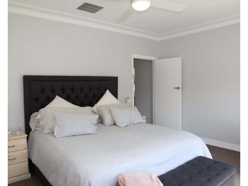 15 belgravia St, Moree NSW 2400