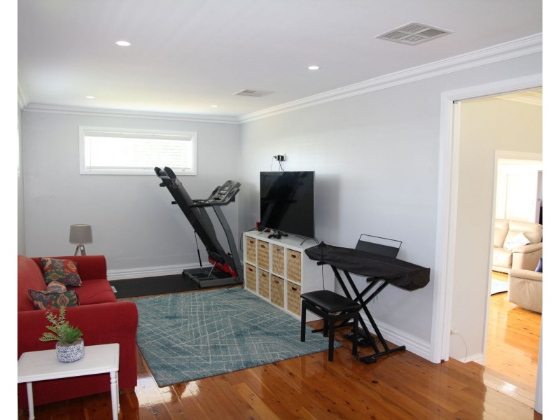 15 belgravia St, Moree NSW 2400