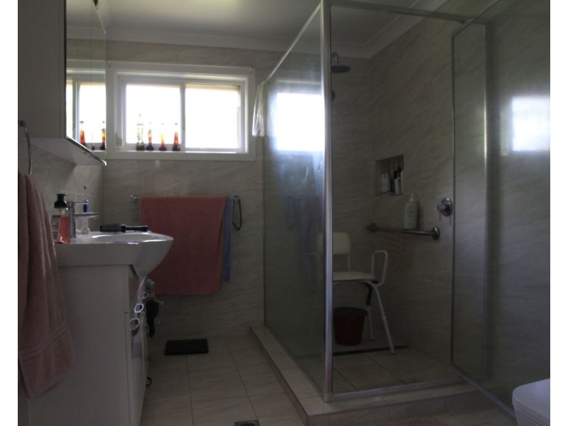 13 McKenzie Street, Moree NSW 2400