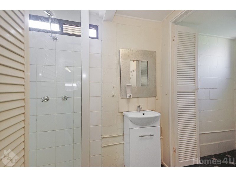 2/102 Duffield Road, Margate QLD 4019