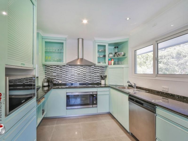 5 Valerie Street, Clontarf QLD 4019