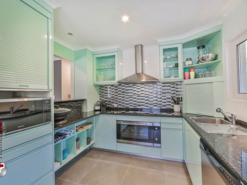 5 Valerie Street, Clontarf QLD 4019