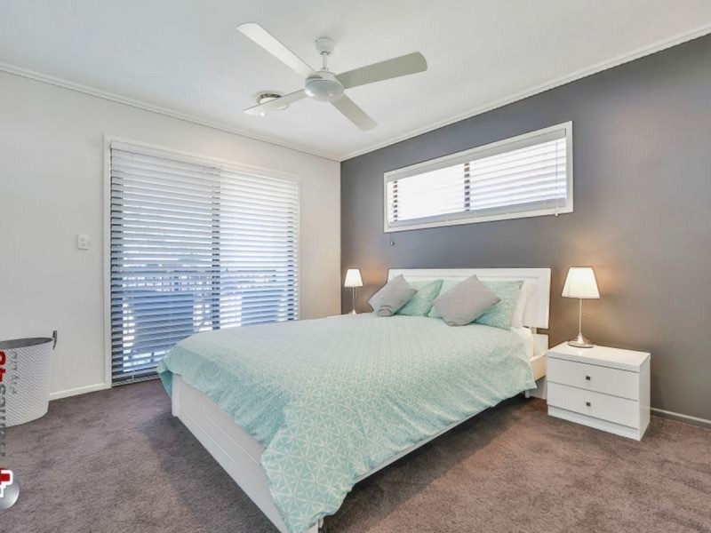 5 Valerie Street, Clontarf QLD 4019