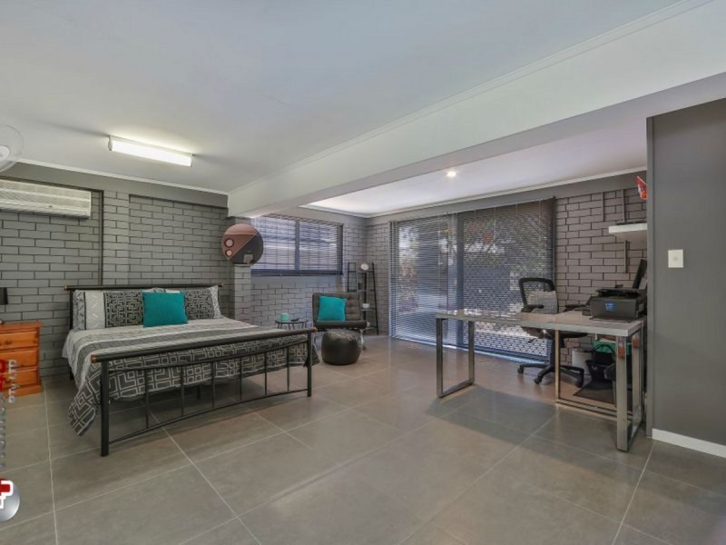 5 Valerie Street, Clontarf QLD 4019