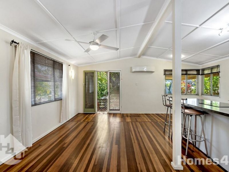 16 Barron Road, Margate QLD 4019