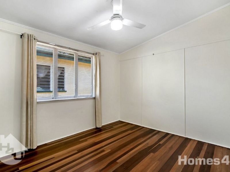 16 Barron Road, Margate QLD 4019