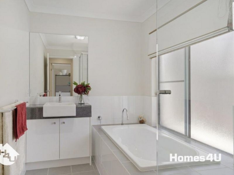 61 Burdekin Circuit, Warner QLD 4500