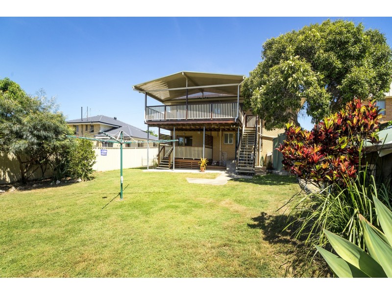 16 Gardenia Street, Clontarf QLD 4019