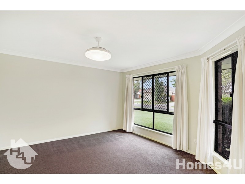 9 Dobell Street, Rothwell QLD 4022