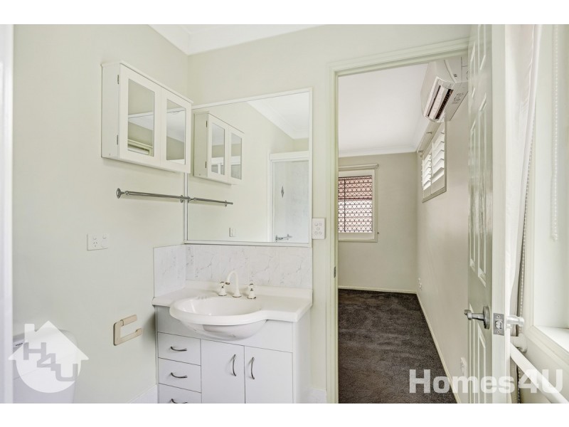 9 Dobell Street, Rothwell QLD 4022