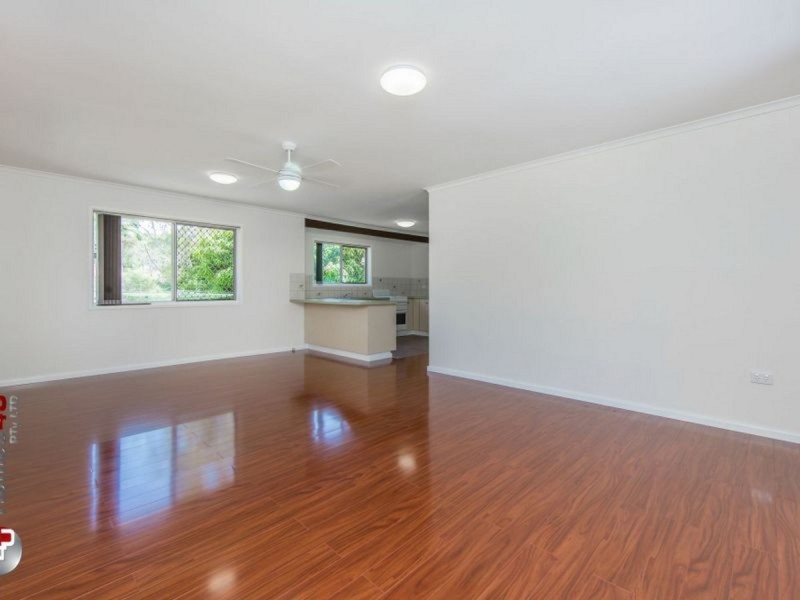 9 Shields Street, Redcliffe QLD 4020