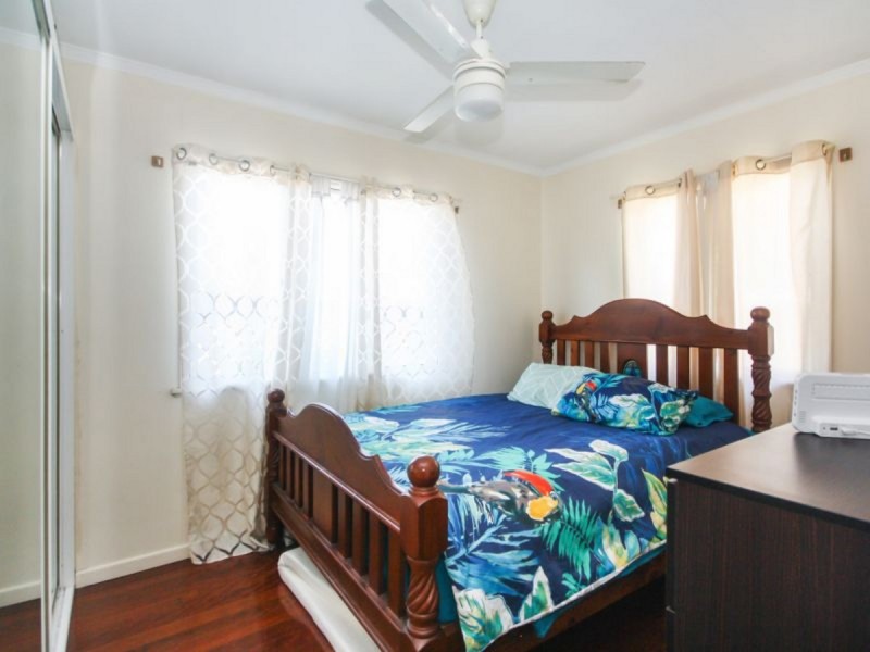 5 Hill Parade, Clontarf QLD 4019