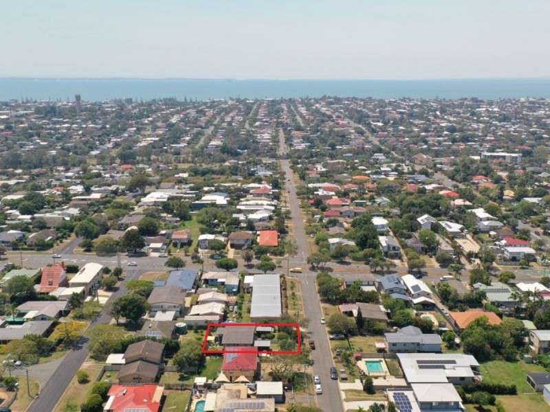 5 Hill Parade, Clontarf QLD 4019