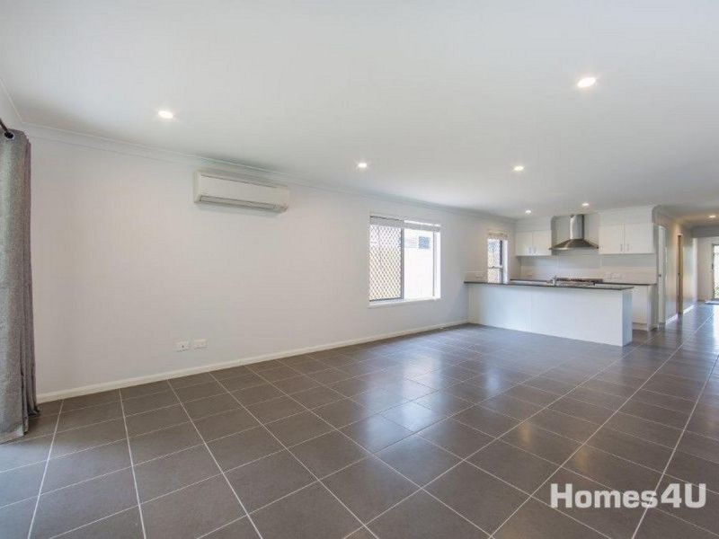 3A Samuel Street, Woody Point QLD 4019