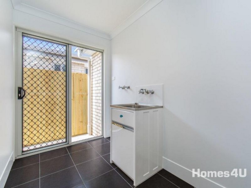 3A Samuel Street, Woody Point QLD 4019
