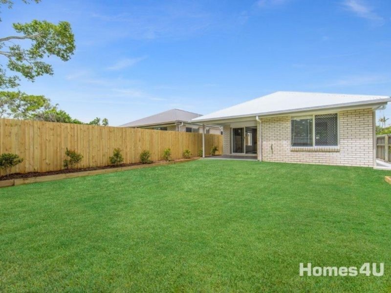 3A Samuel Street, Woody Point QLD 4019