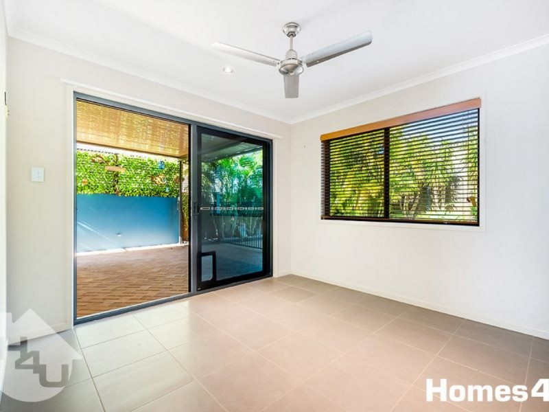 5 First Street, North Lakes QLD 4509
