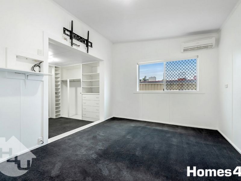 2 Ewan Street, Margate QLD 4019