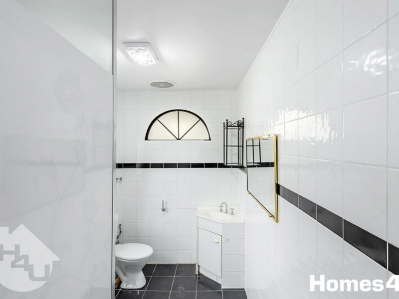 2 Ewan Street, Margate QLD 4019