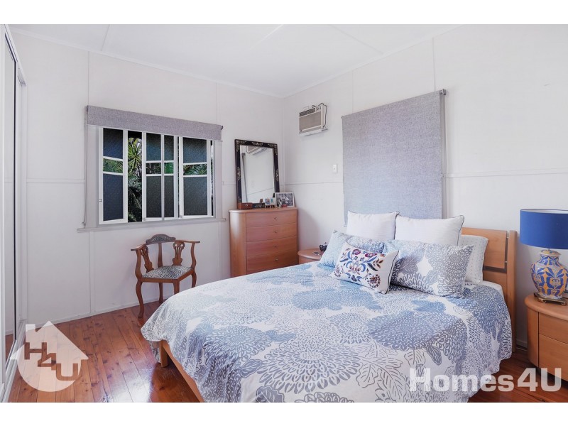 9 Twenty-Second Avenue, Brighton QLD 4017