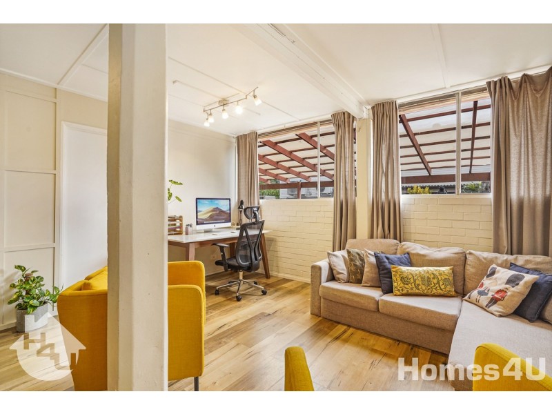 275 MacDonnell Road, Clontarf QLD 4019