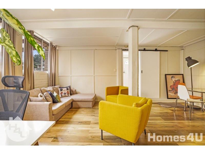 275 MacDonnell Road, Clontarf QLD 4019