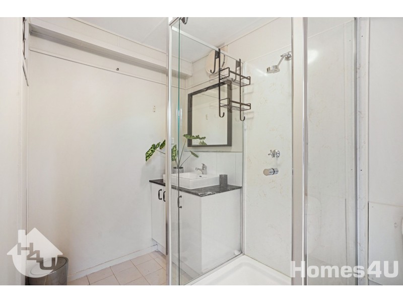 275 MacDonnell Road, Clontarf QLD 4019