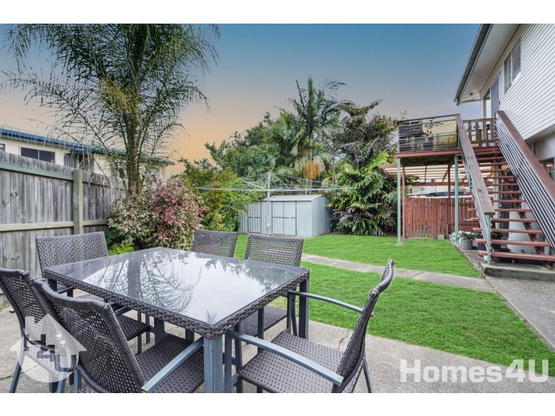 275 MacDonnell Road, Clontarf QLD 4019