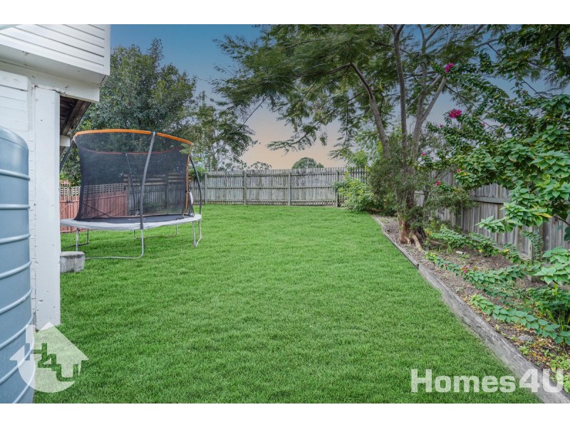 275 MacDonnell Road, Clontarf QLD 4019