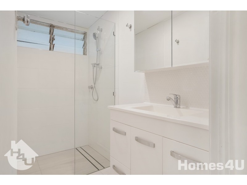 9 Lane Street, Clontarf QLD 4019