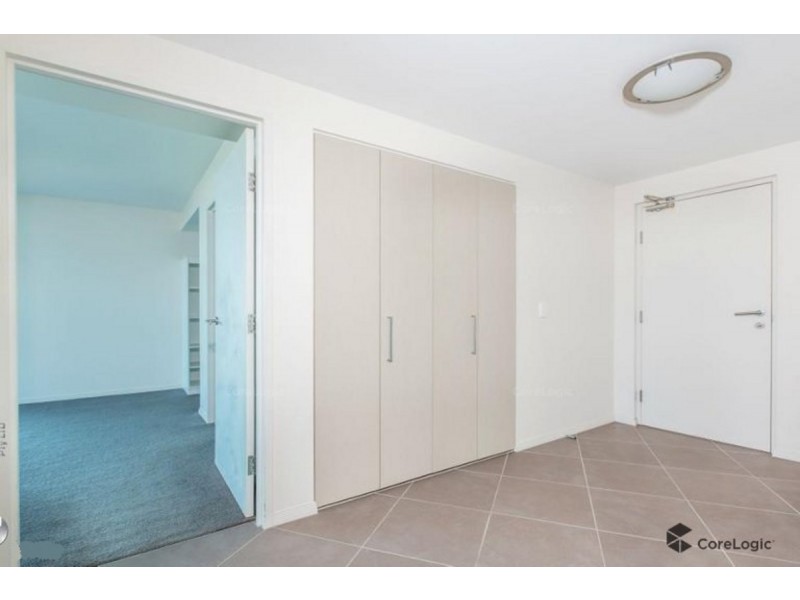 403/14 Oxley Avenue, Woody Point QLD 4019