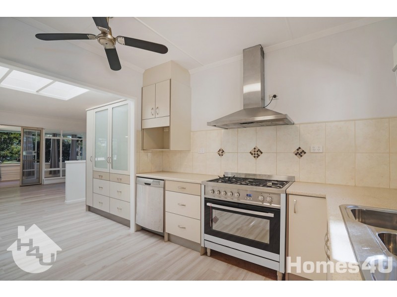 18 Rogers Road, Clontarf QLD 4019