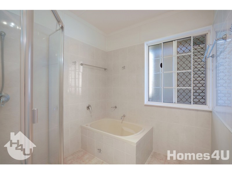 18 Rogers Road, Clontarf QLD 4019