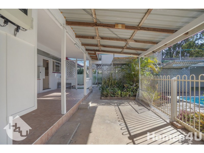 18 Rogers Road, Clontarf QLD 4019