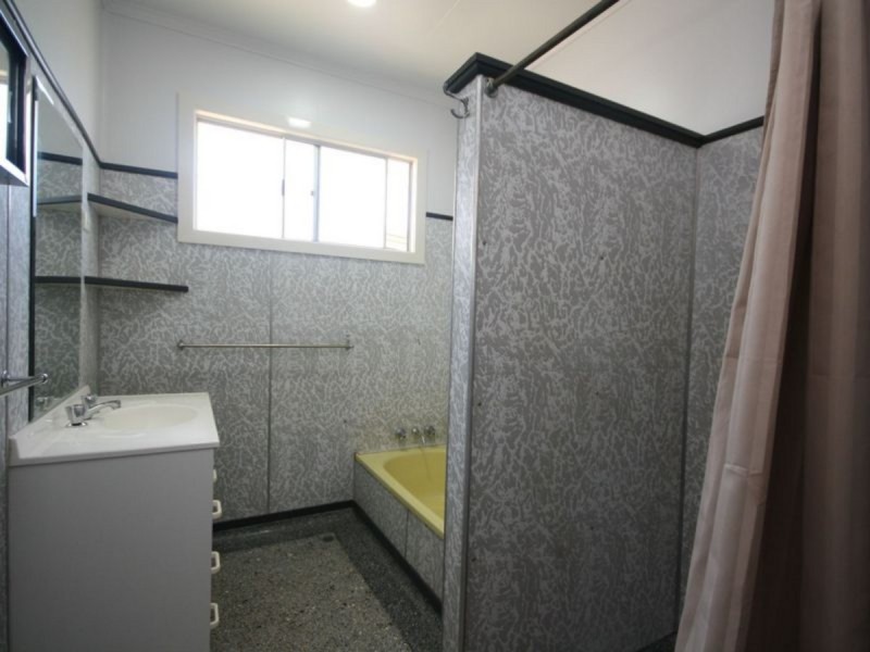 17 Essey Street, Clontarf QLD 4019