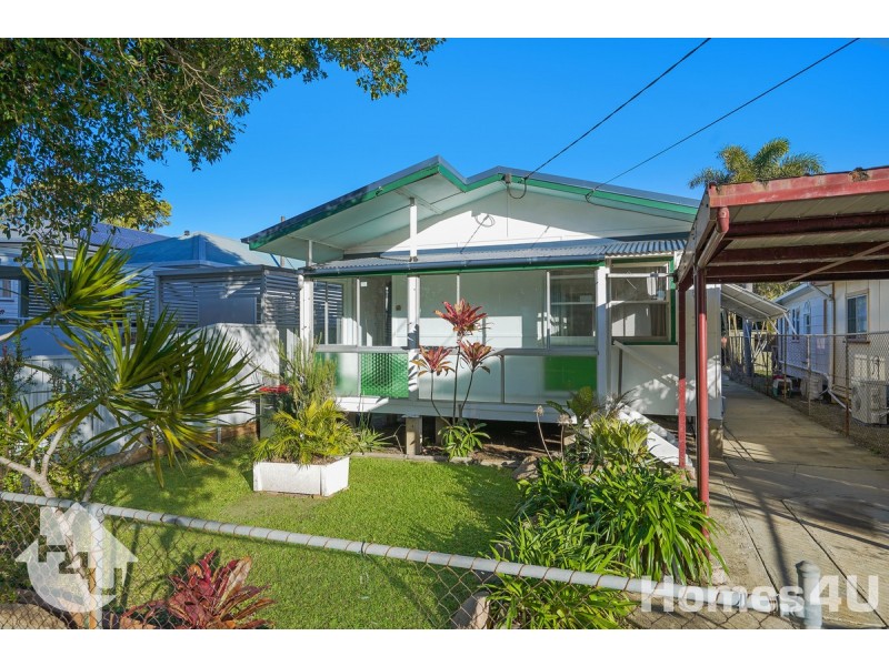 13 Donald Street, Woody Point QLD 4019
