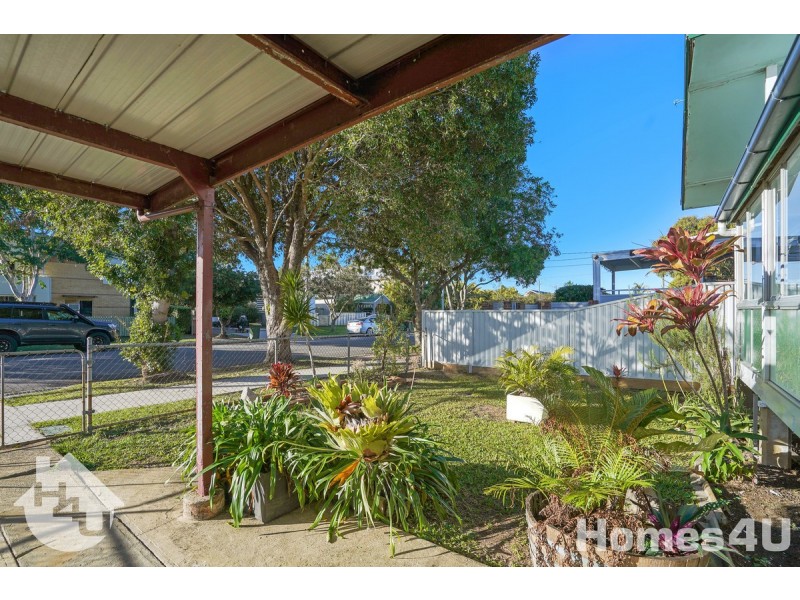 13 Donald Street, Woody Point QLD 4019