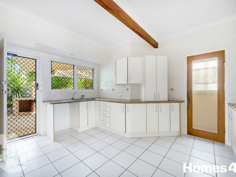 23 Louis Street, Redcliffe QLD 4020