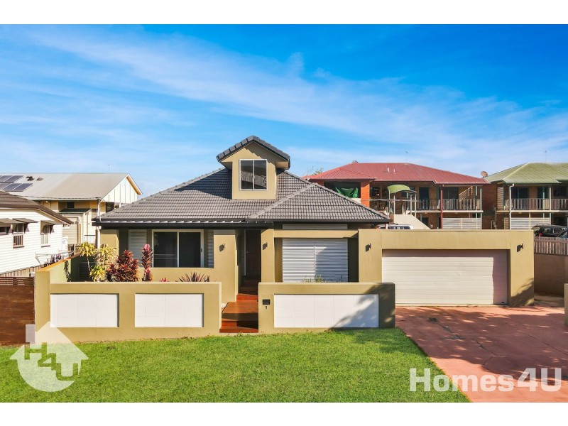 1 Hardiman Street, Woody Point QLD 4019