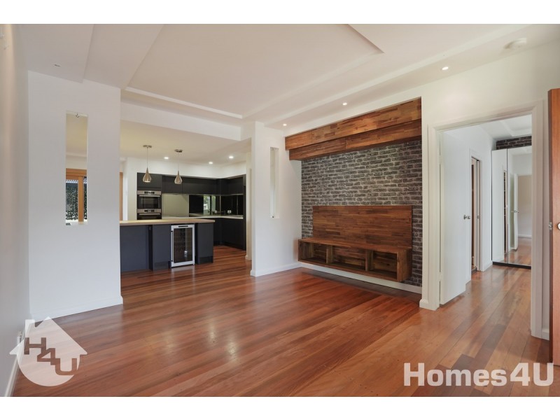 1 Hardiman Street, Woody Point QLD 4019