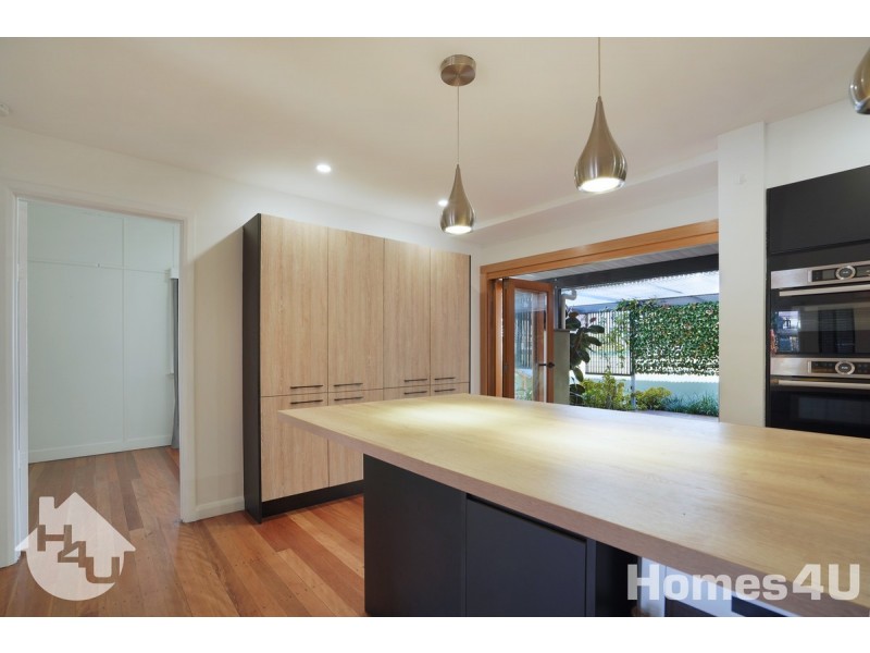 1 Hardiman Street, Woody Point QLD 4019