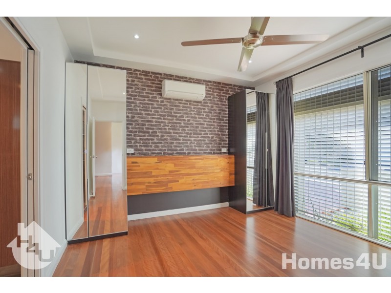 1 Hardiman Street, Woody Point QLD 4019