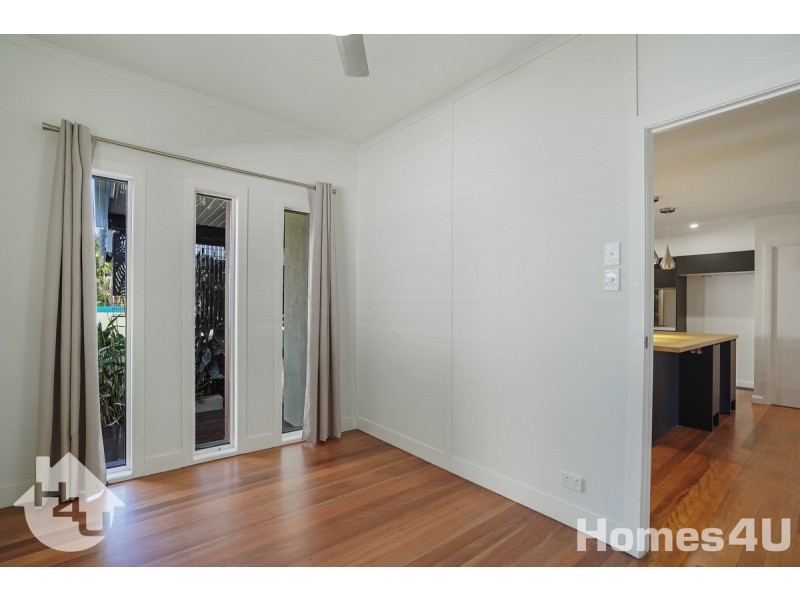 1 Hardiman Street, Woody Point QLD 4019