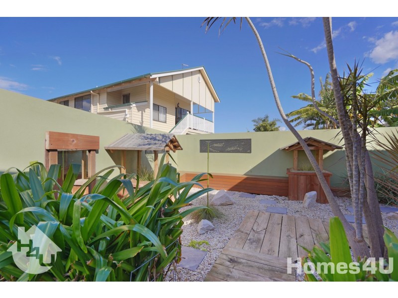 1 Hardiman Street, Woody Point QLD 4019