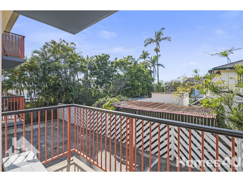 2/208 Oxley Avenue, Margate QLD 4019