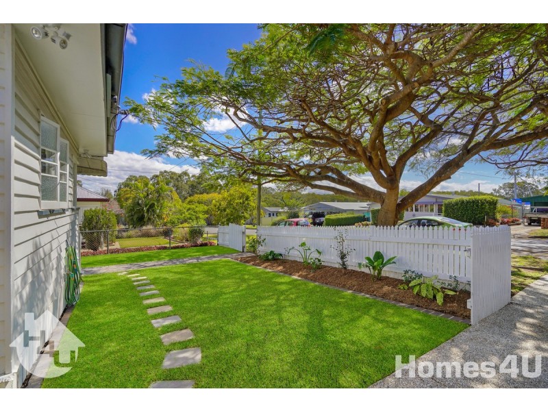 8 Sackett Street, Brighton QLD 4017