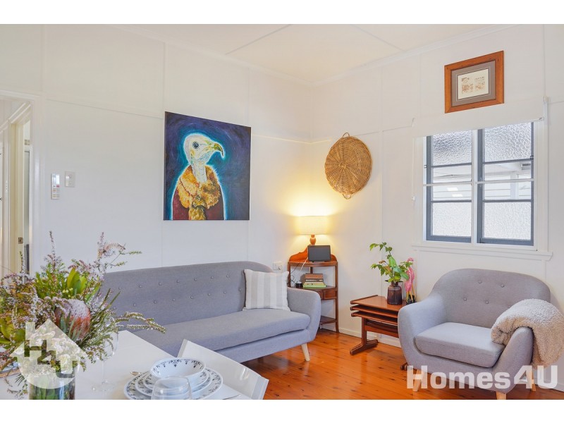 8 Sackett Street, Brighton QLD 4017