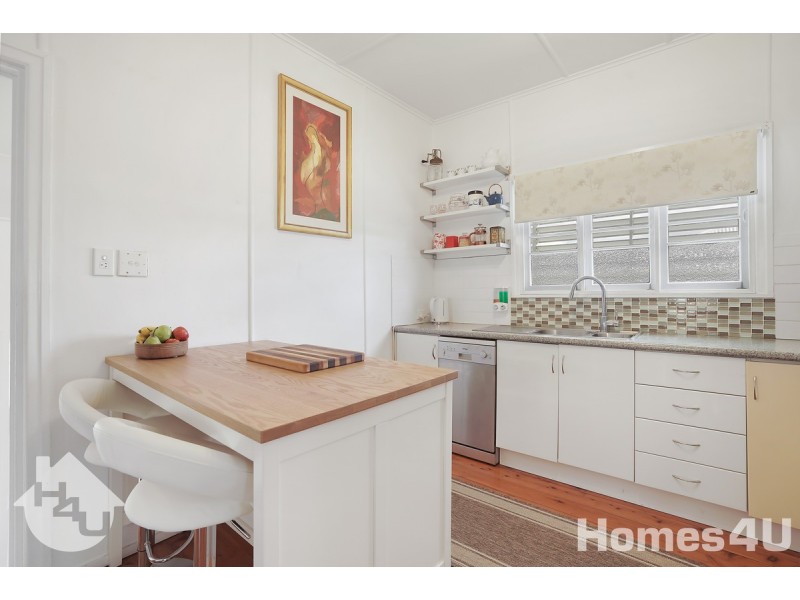 8 Sackett Street, Brighton QLD 4017