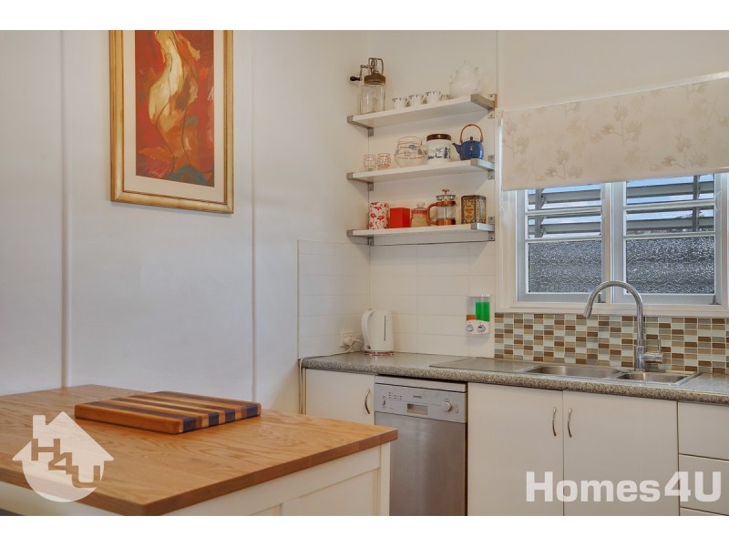 8 Sackett Street, Brighton QLD 4017